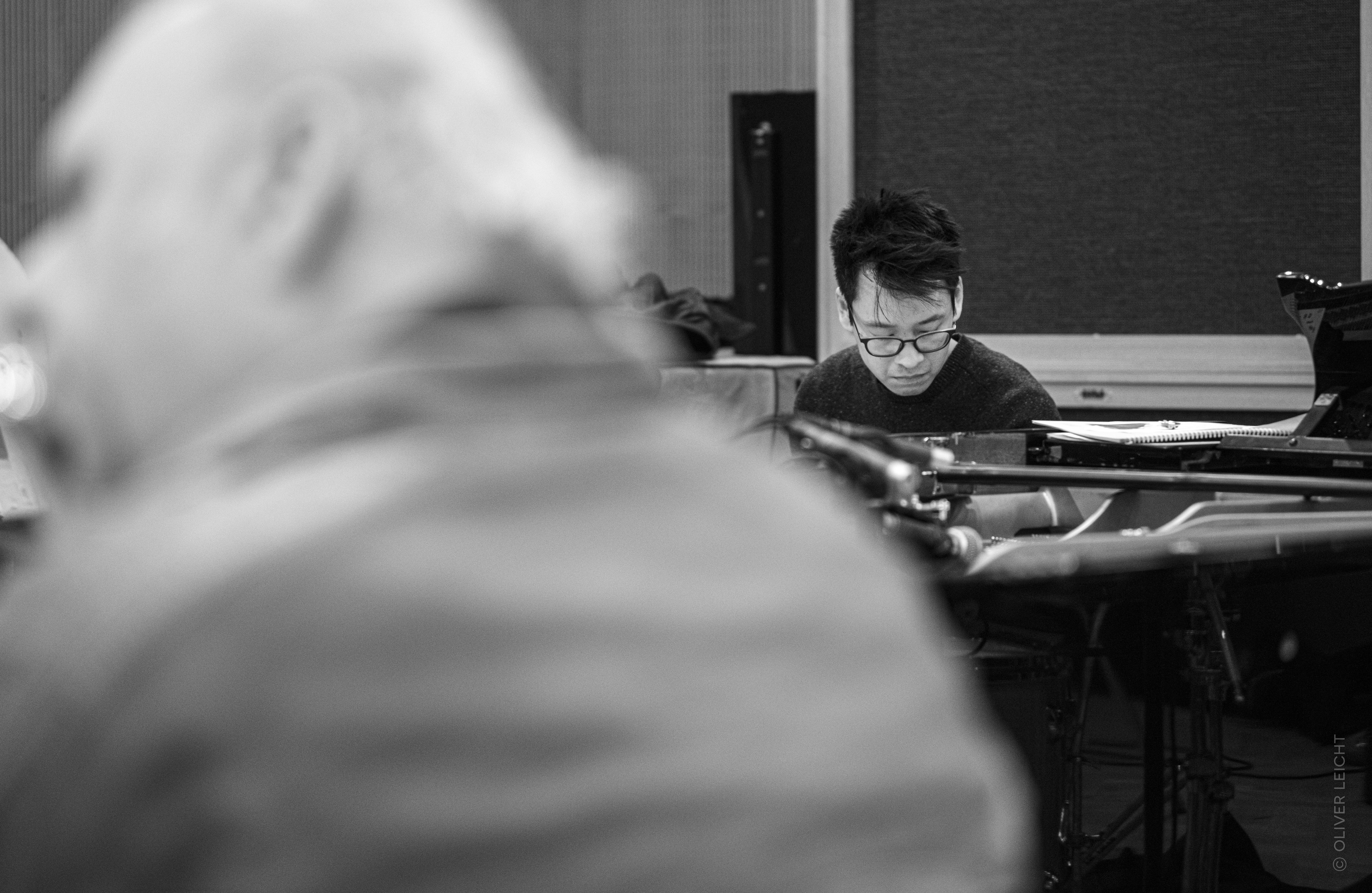 Jerry Lu bei einer Probe mit der HR Big Band und Pekka Kuusisto